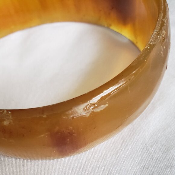 Bakelite Root Beer Bangle Bracelet - Picture 2 of 2